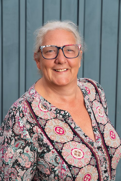 Portrait Web_008_Ute_(c)_Patricia_Heck_Ausdrucksstark-squashed