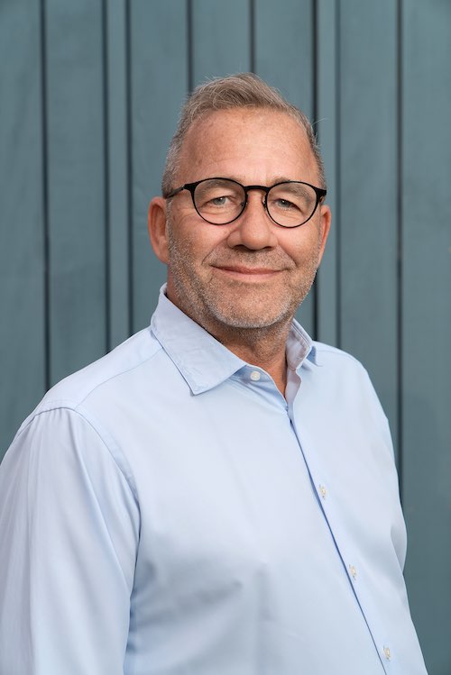 Portrait Web_029_Rolf_(c)_Patricia_Heck_Ausdrucksstark-squashed
